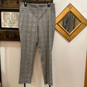 COUNTERPARTS STRECH PANTS. Black/White. Size 12